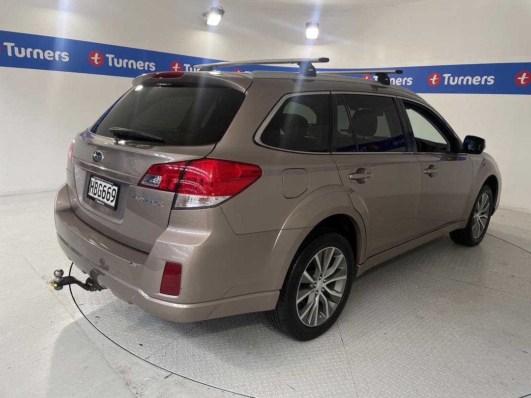 Photo '7' of Subaru Outback