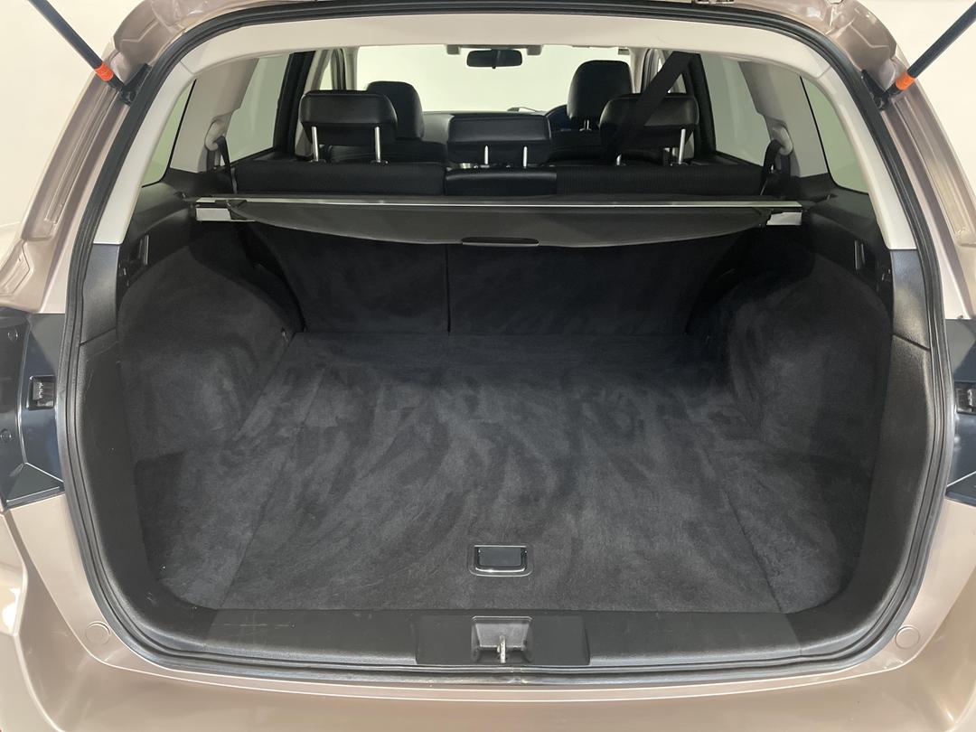 Photo '14' of Subaru Outback