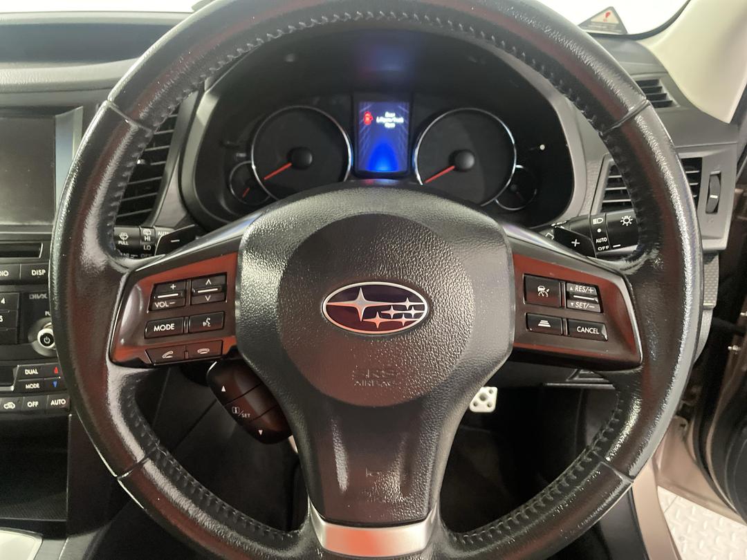 Photo '28' of Subaru Outback