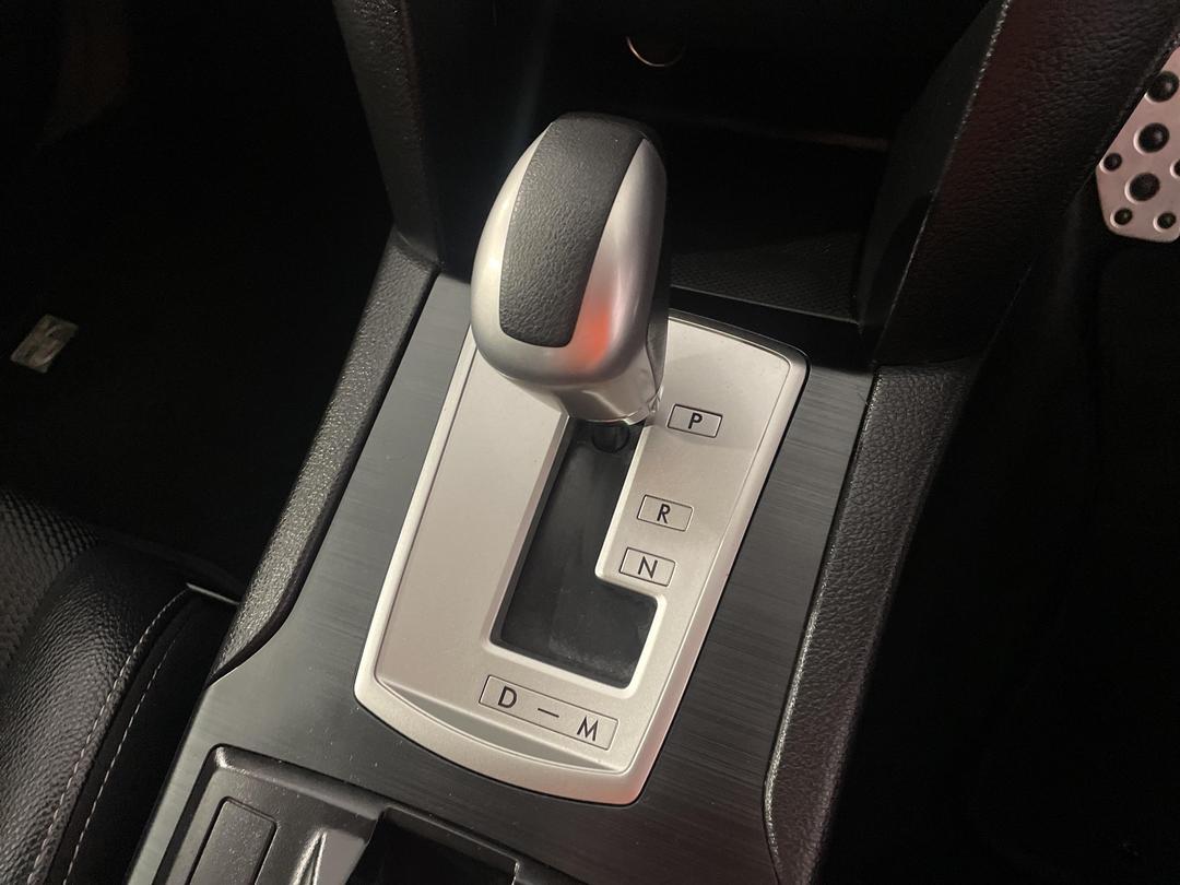 Photo '32' of Subaru Outback