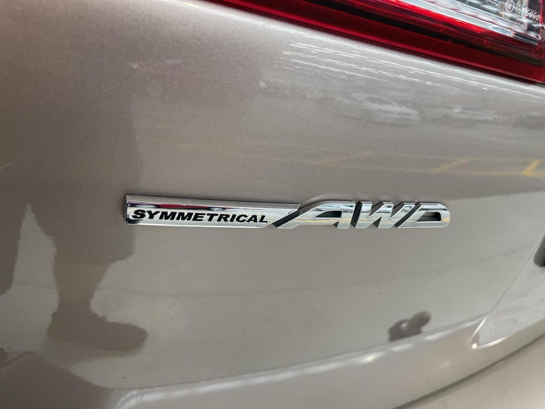 Photo '36' of Subaru Outback