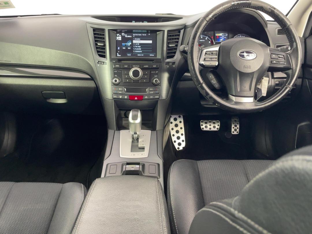 Photo '18' of Subaru Outback