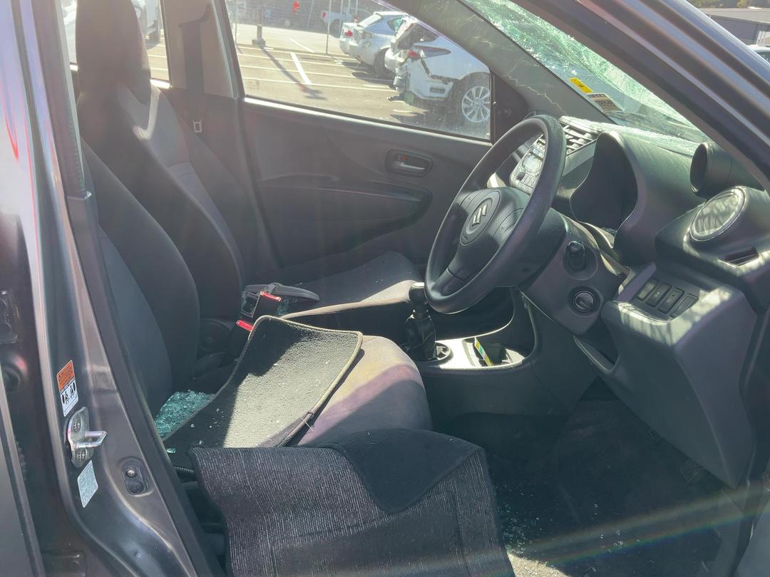 Photo '15' of Suzuki Alto GLX Photo '15' of Suzuki Alto GLX