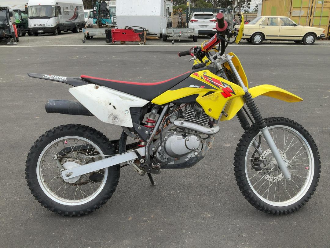 Photo '2' of Suzuki DRZ125 Photo '2' of Suzuki DRZ125