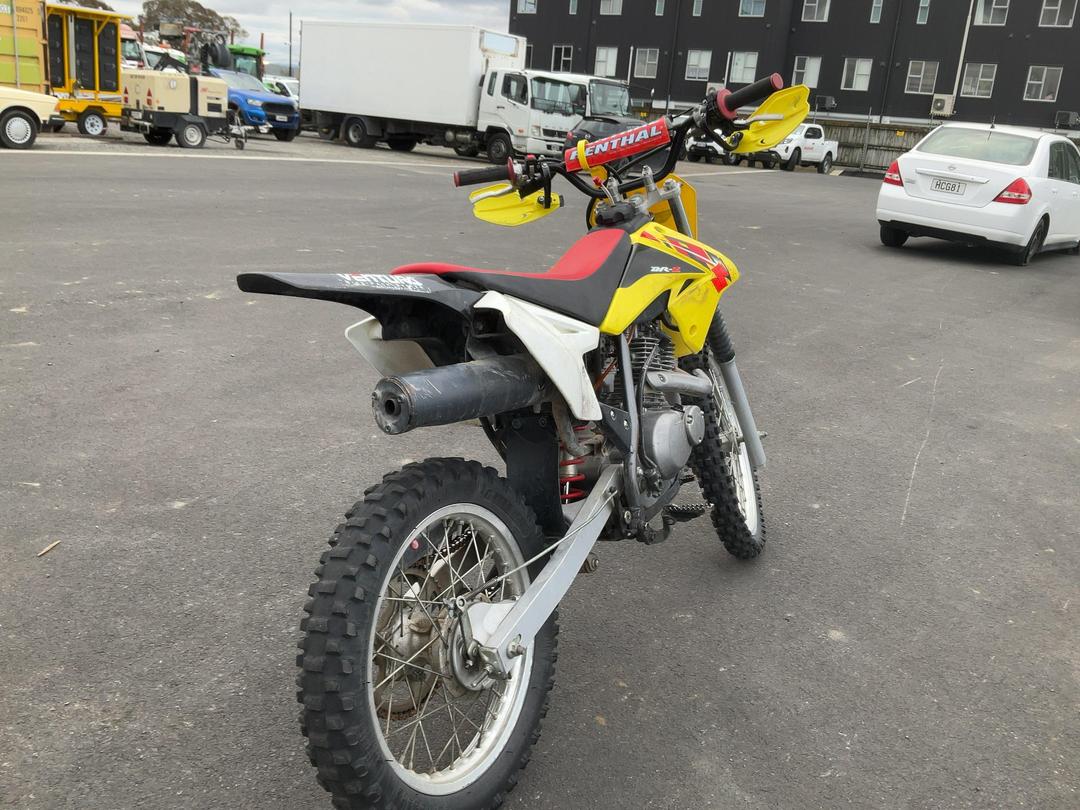 Photo '3' of Suzuki DRZ125 Photo '3' of Suzuki DRZ125