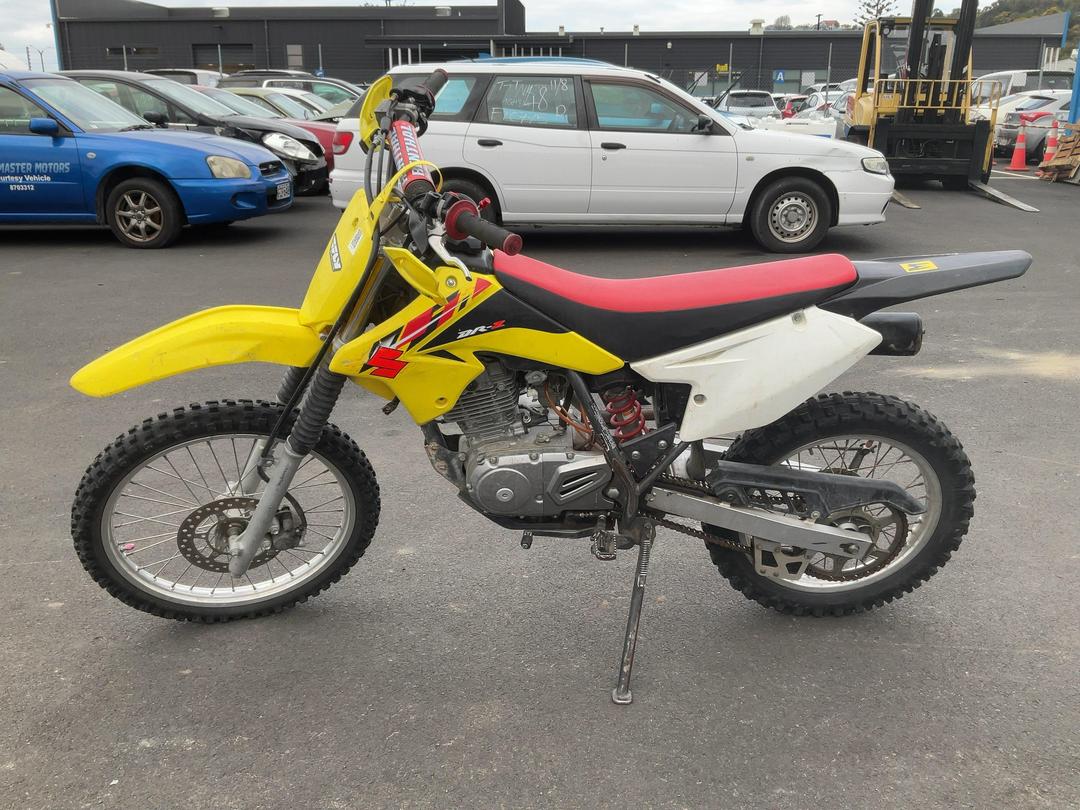 Photo '6' of Suzuki DRZ125 Photo '6' of Suzuki DRZ125