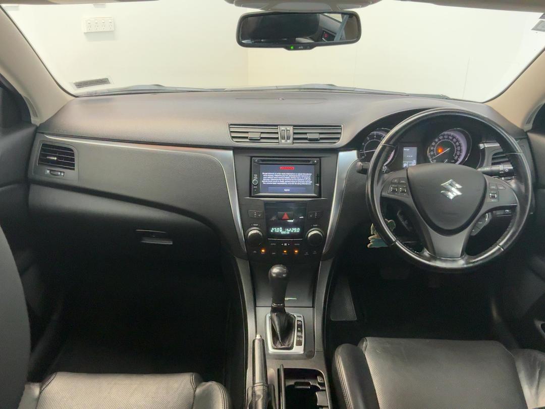 Photo '17' of Suzuki Kizashi