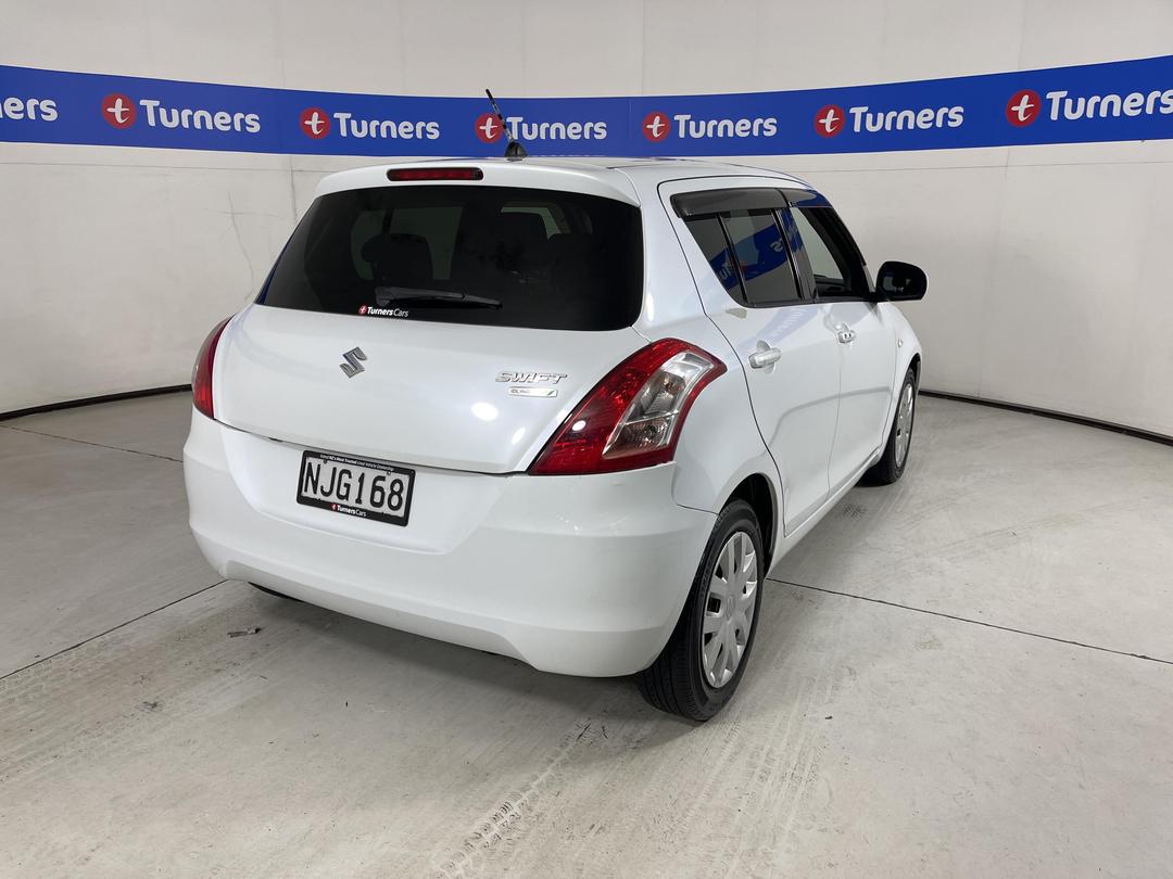 Photo '7' of Suzuki Swift