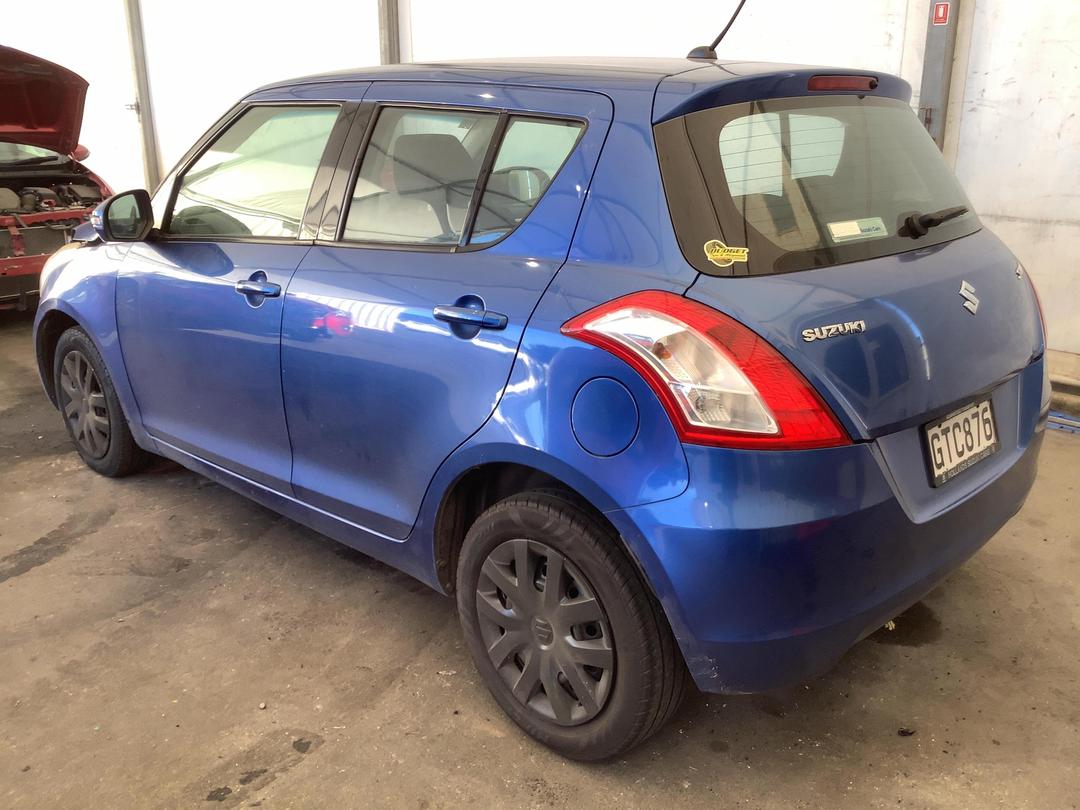 Photo '6' of Suzuki Swift Glxa