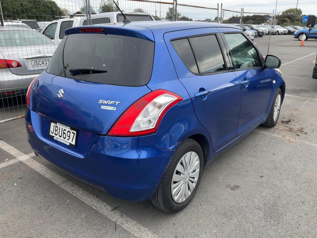 Photo '4' of Suzuki Swift