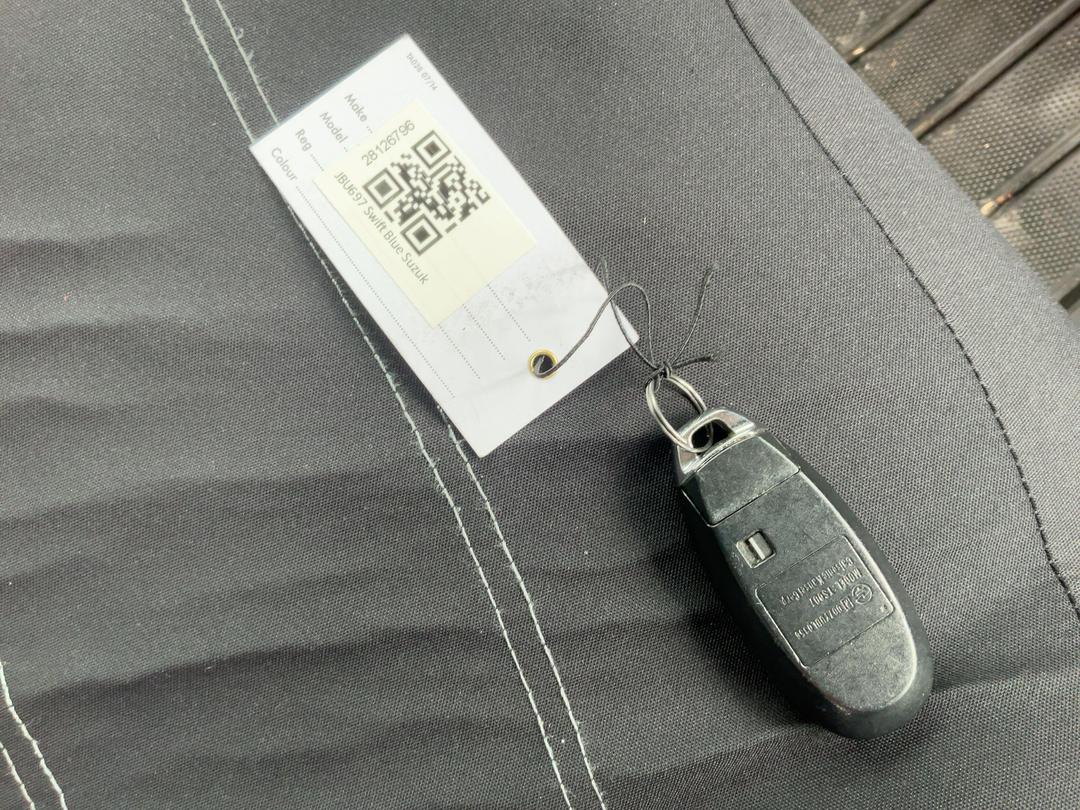 Photo '14' of Suzuki Swift