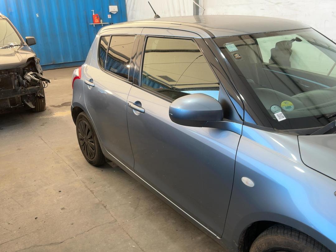 Photo '2' of Suzuki Swift Photo '2' of Suzuki Swift