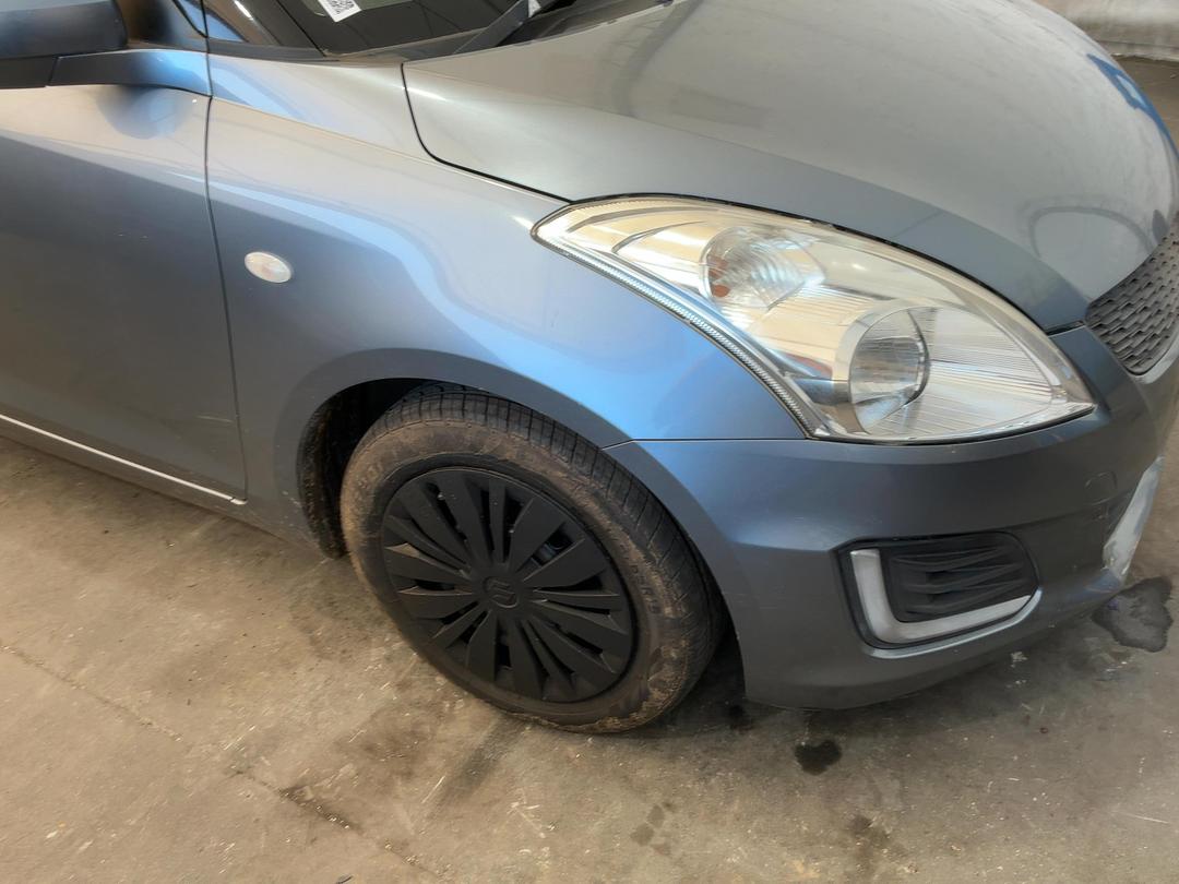 Photo '3' of Suzuki Swift Photo '3' of Suzuki Swift