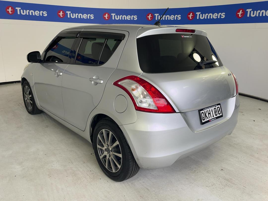 Photo '5' of Suzuki Swift
