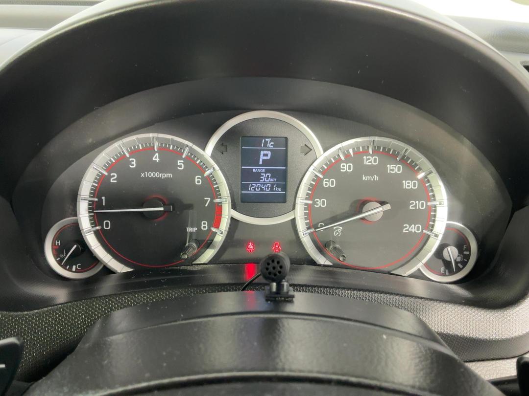 Photo '21' of Suzuki Swift