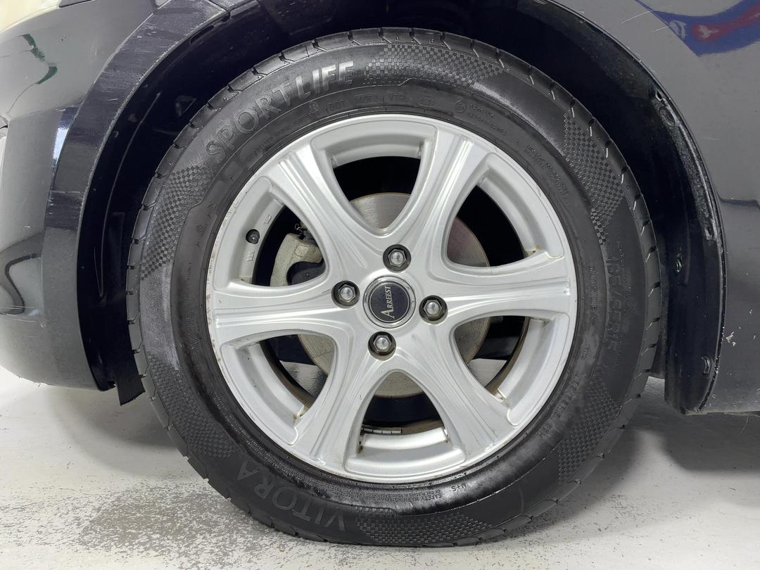 Photo '10' of Suzuki Swift