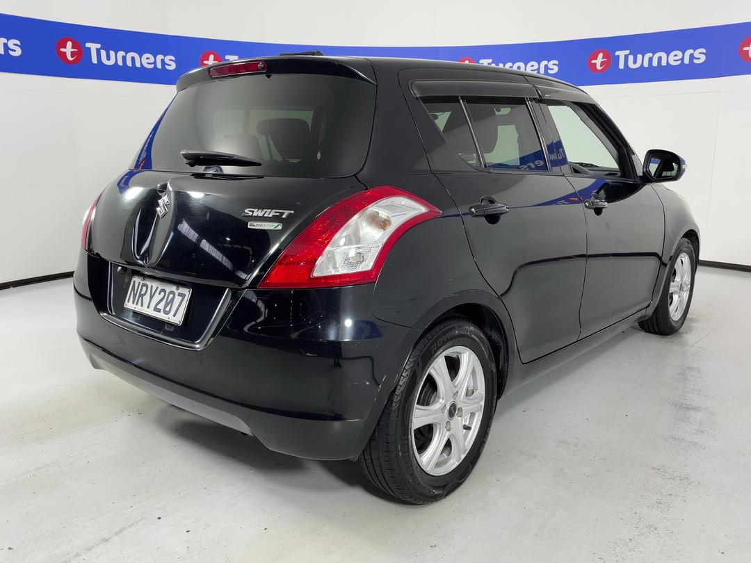 Photo '7' of Suzuki Swift