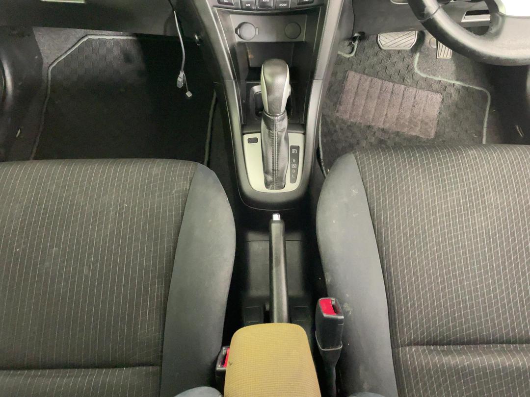 Photo '18' of Suzuki Swift