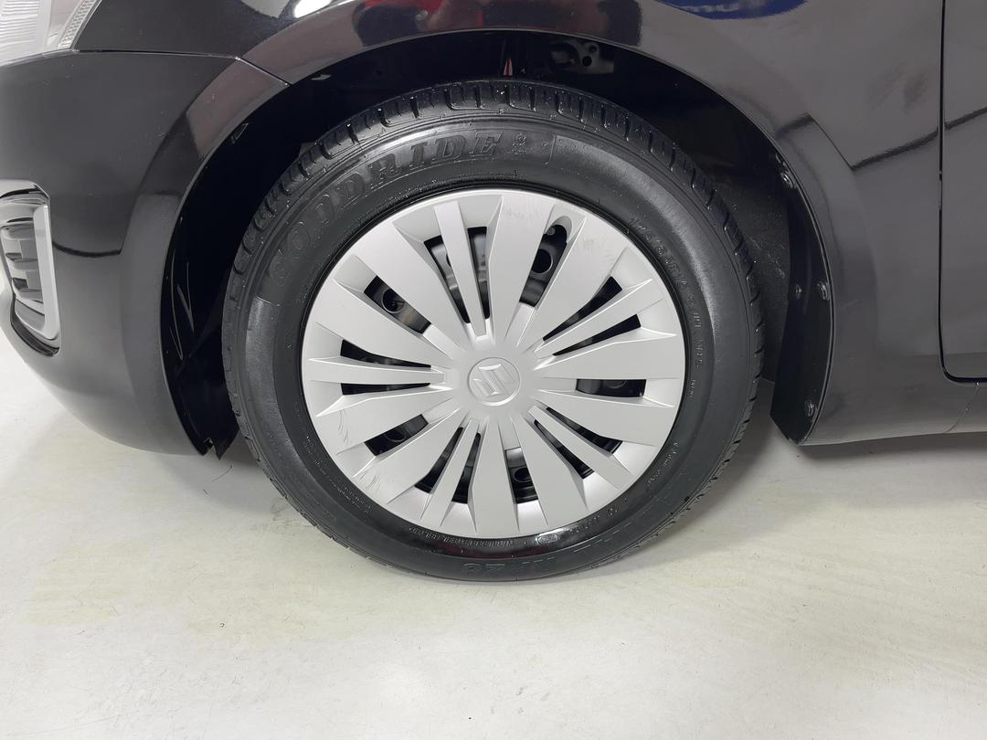 Photo '10' of Suzuki Swift