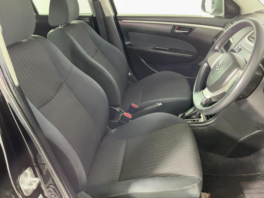 Photo '16' of Suzuki Swift