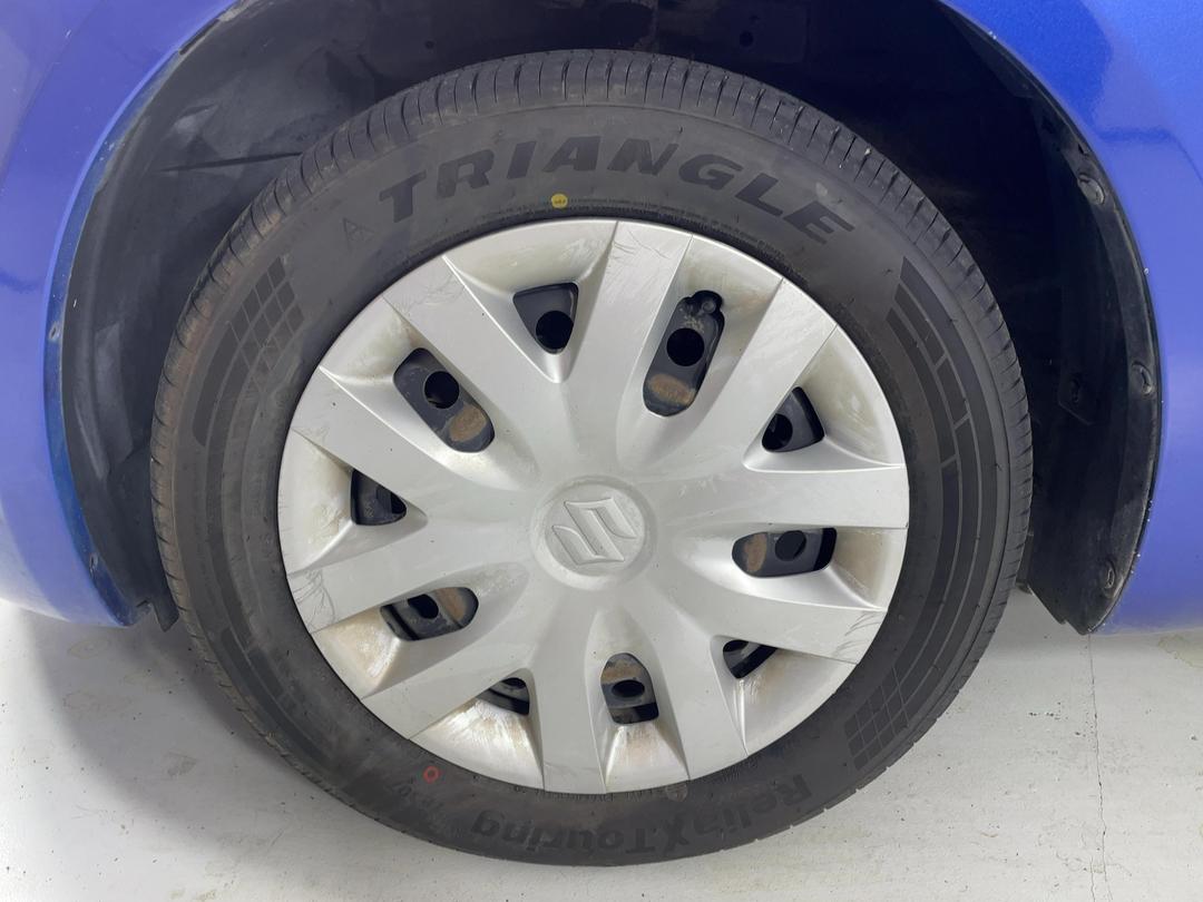 Photo '10' of Suzuki Swift