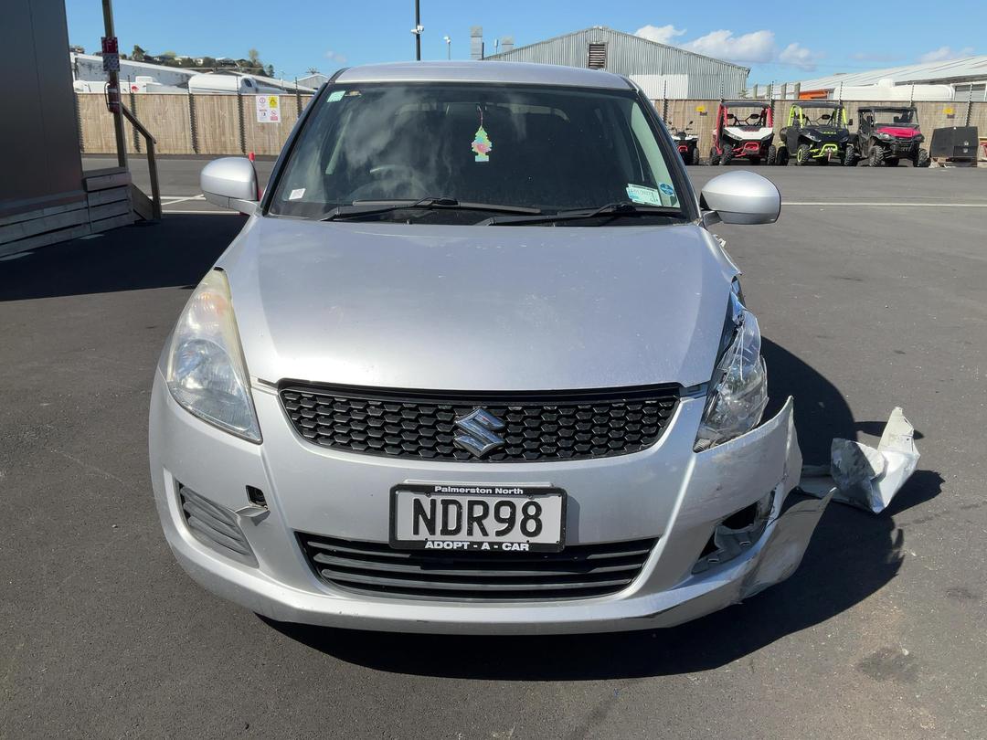 Photo '3' of Suzuki Swift Photo '3' of Suzuki Swift