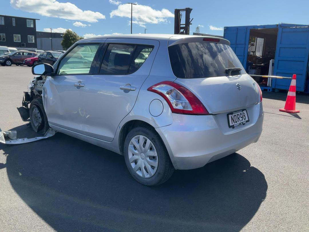 Photo '6' of Suzuki Swift Photo '6' of Suzuki Swift