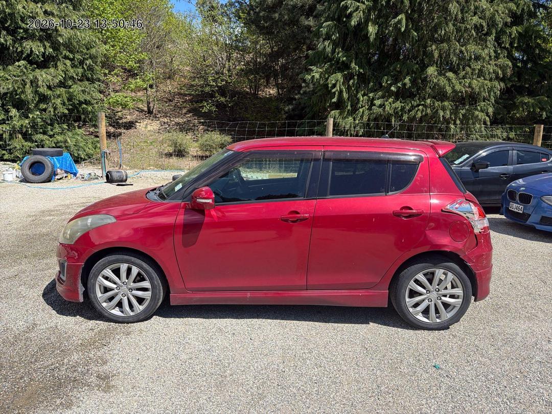 Photo '3' of Suzuki Swift Photo '3' of Suzuki Swift