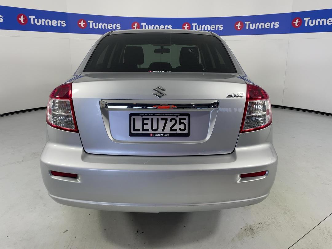 Photo '6' of Suzuki SX4