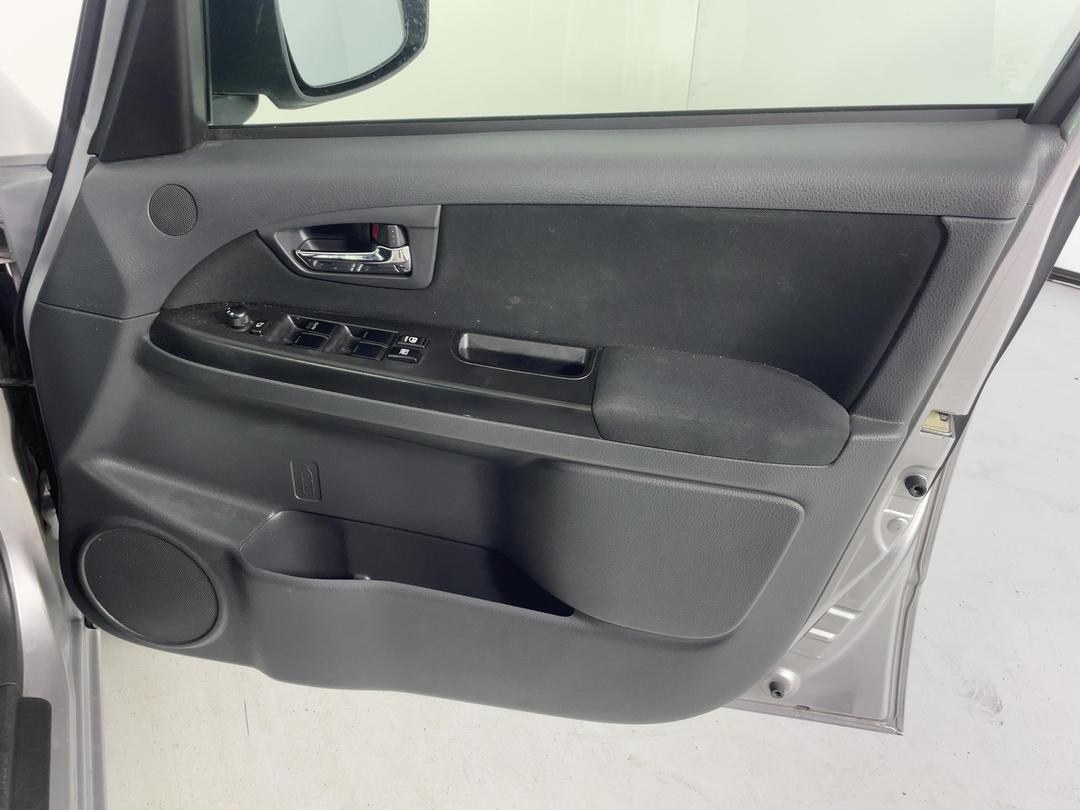 Photo '15' of Suzuki SX4