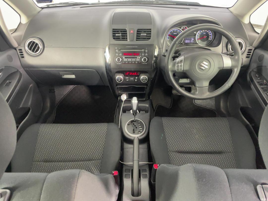 Photo '17' of Suzuki SX4
