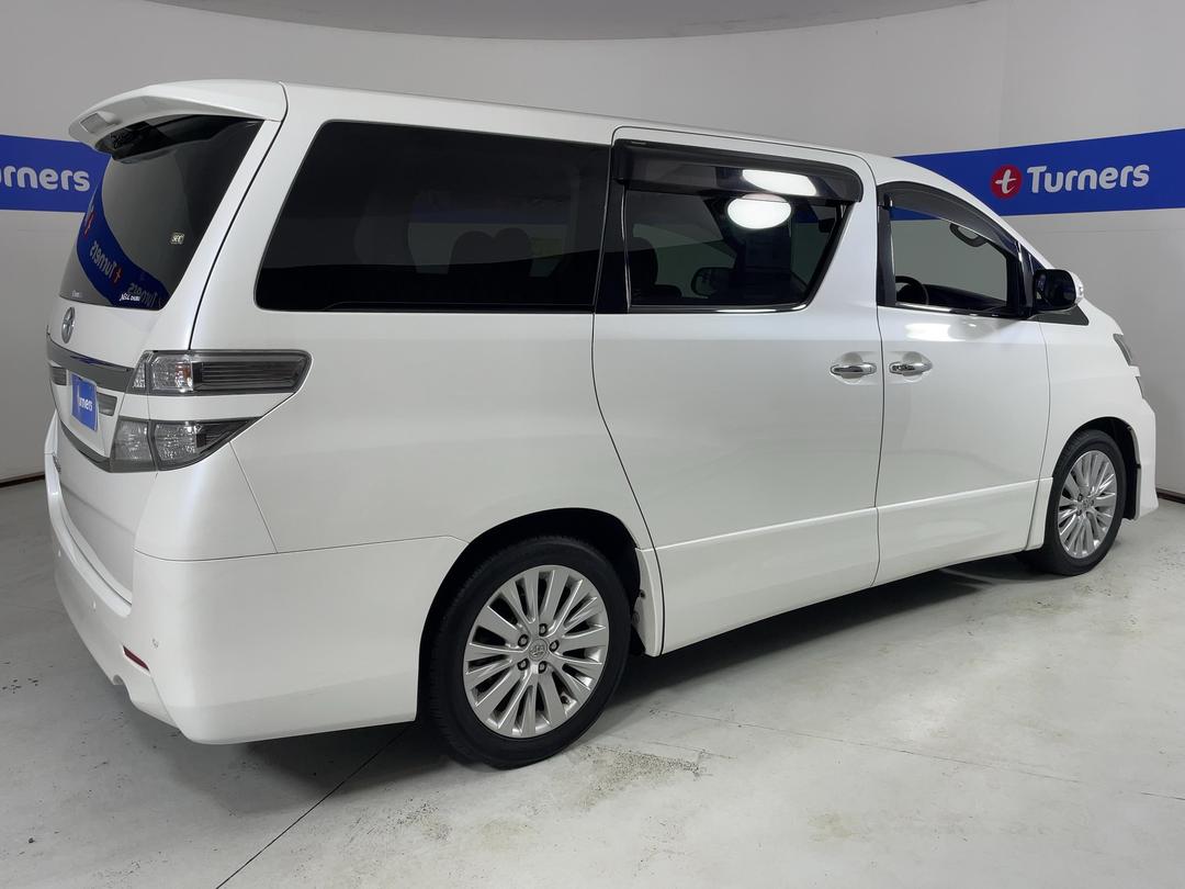 Photo '7' of Toyota Alphard