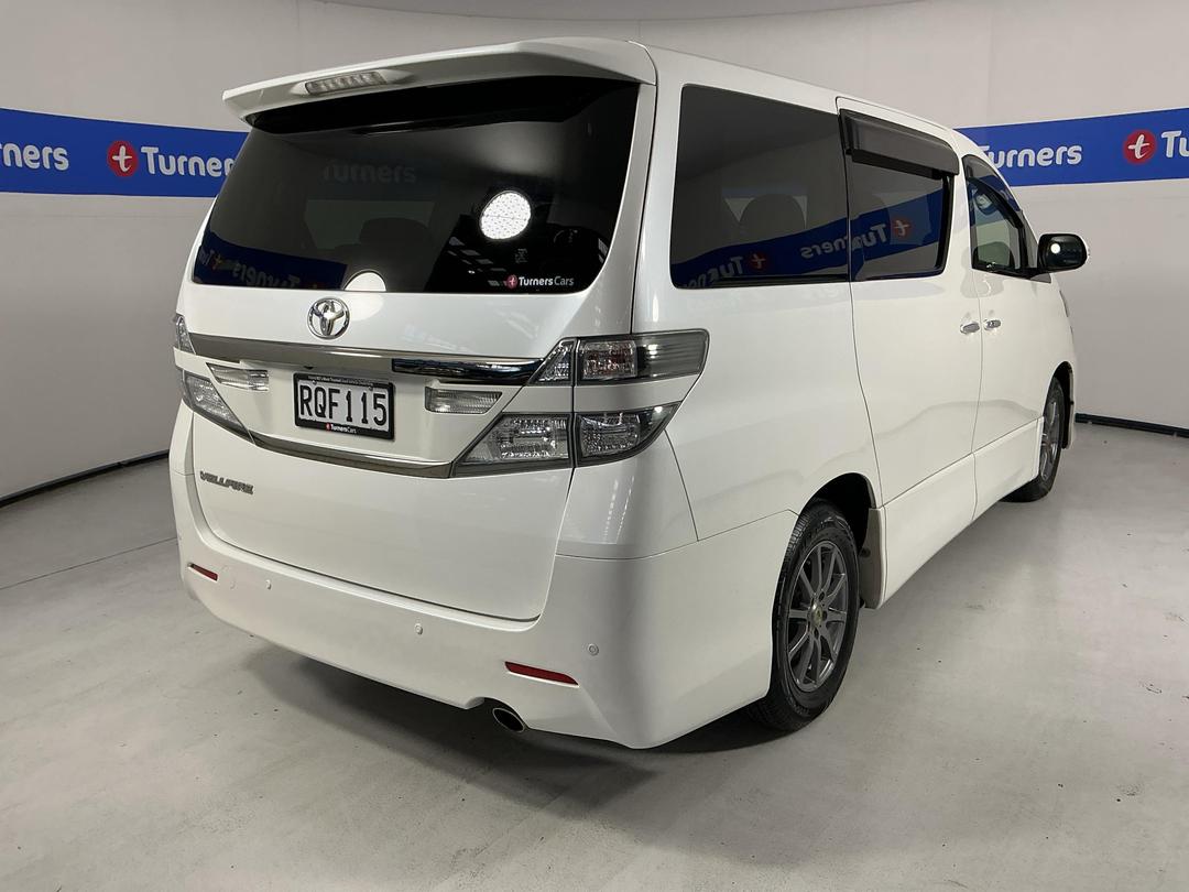 Photo '7' of Toyota Alphard