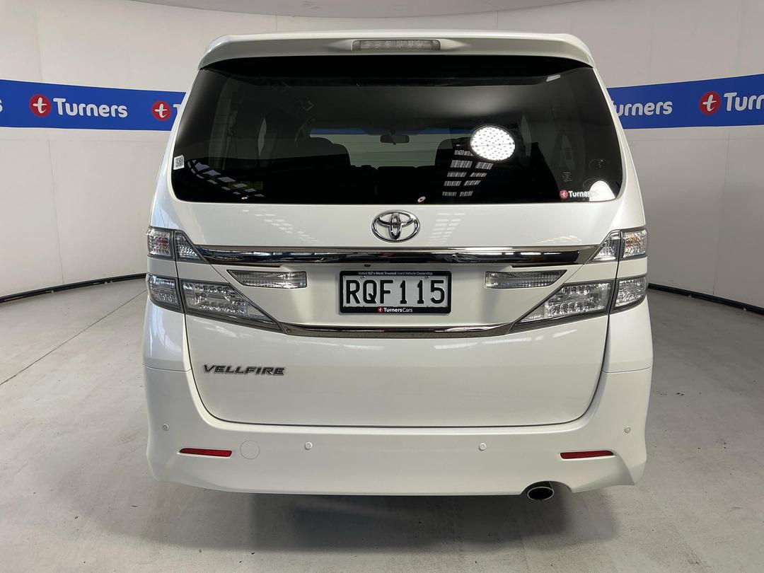 Photo '6' of Toyota Alphard