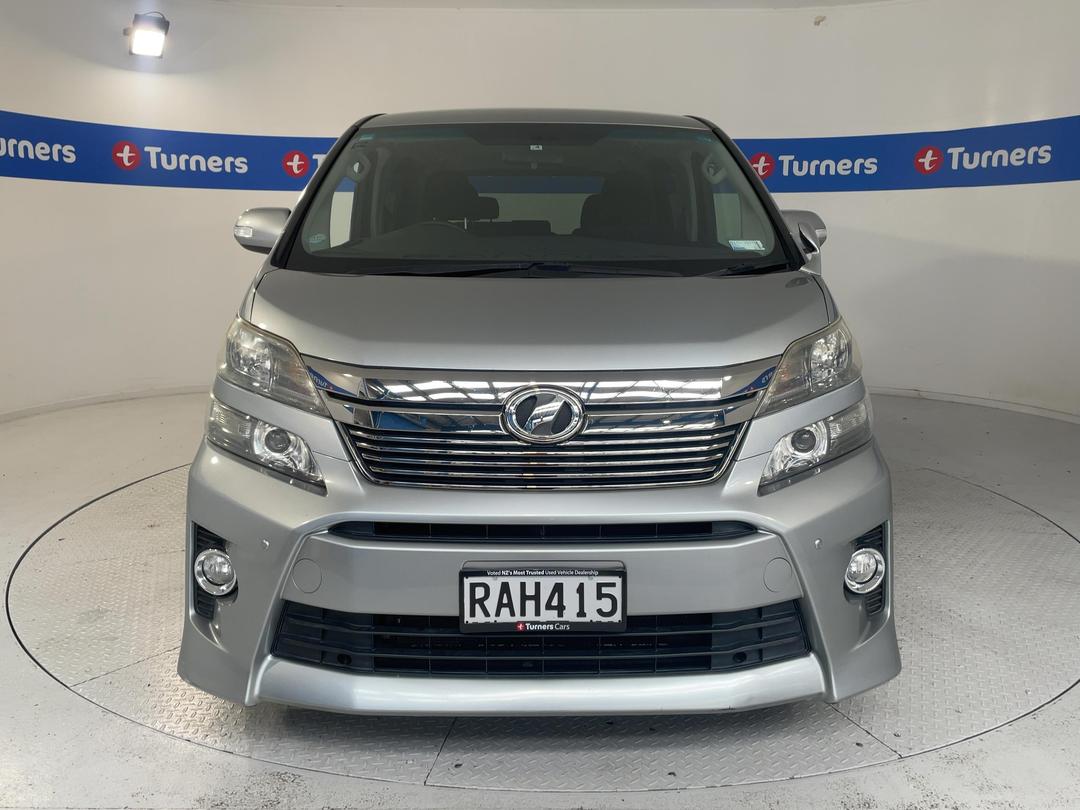 Photo '2' of Toyota Alphard