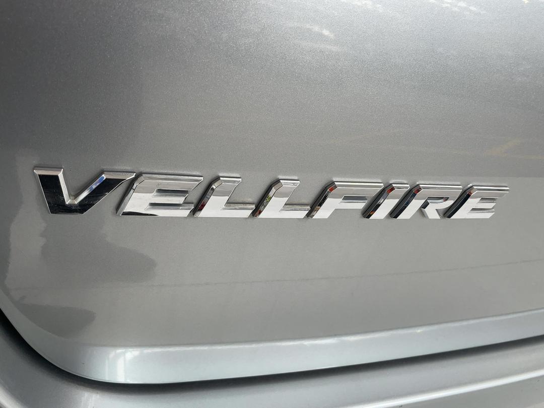 Photo '35' of Toyota Alphard