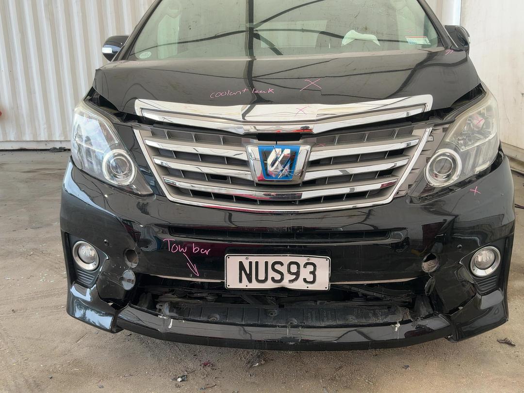 Photo '4' of Toyota Alphard Vellfire Photo '4' of Toyota Alphard Vellfire