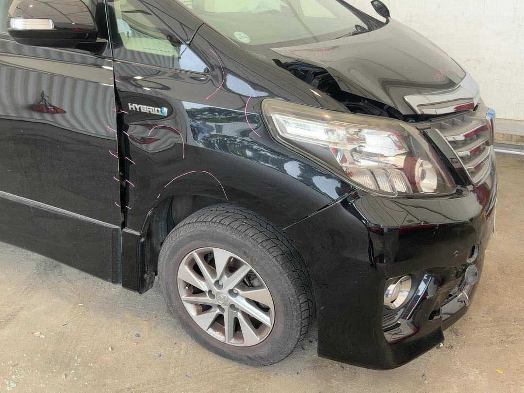 Photo '7' of Toyota Alphard Vellfire Photo '7' of Toyota Alphard Vellfire