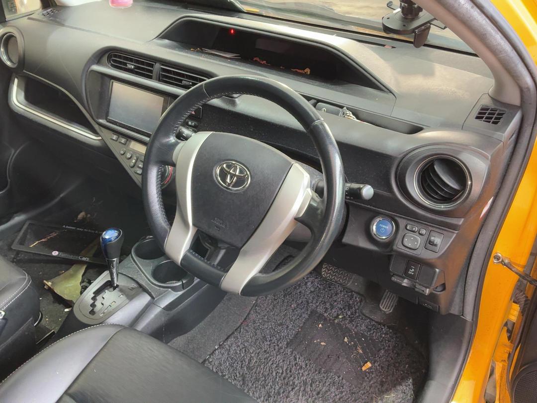 Photo '17' of Toyota Aqua Photo '17' of Toyota Aqua