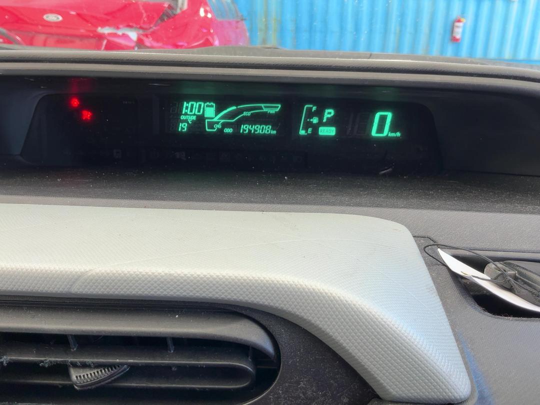 Photo '19' of Toyota Aqua