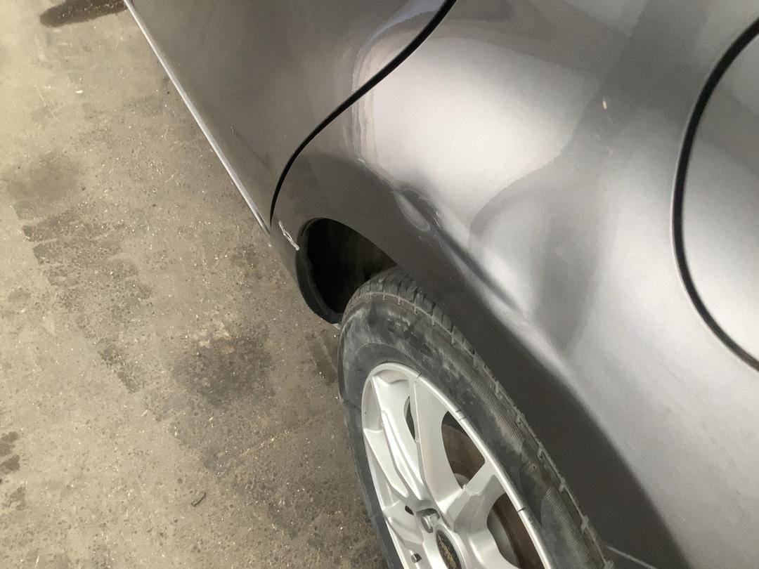 Photo '6' of Toyota Aqua Hybrid