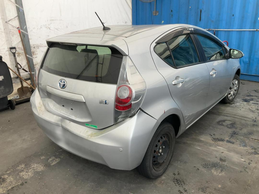 Photo '5' of Toyota Aqua