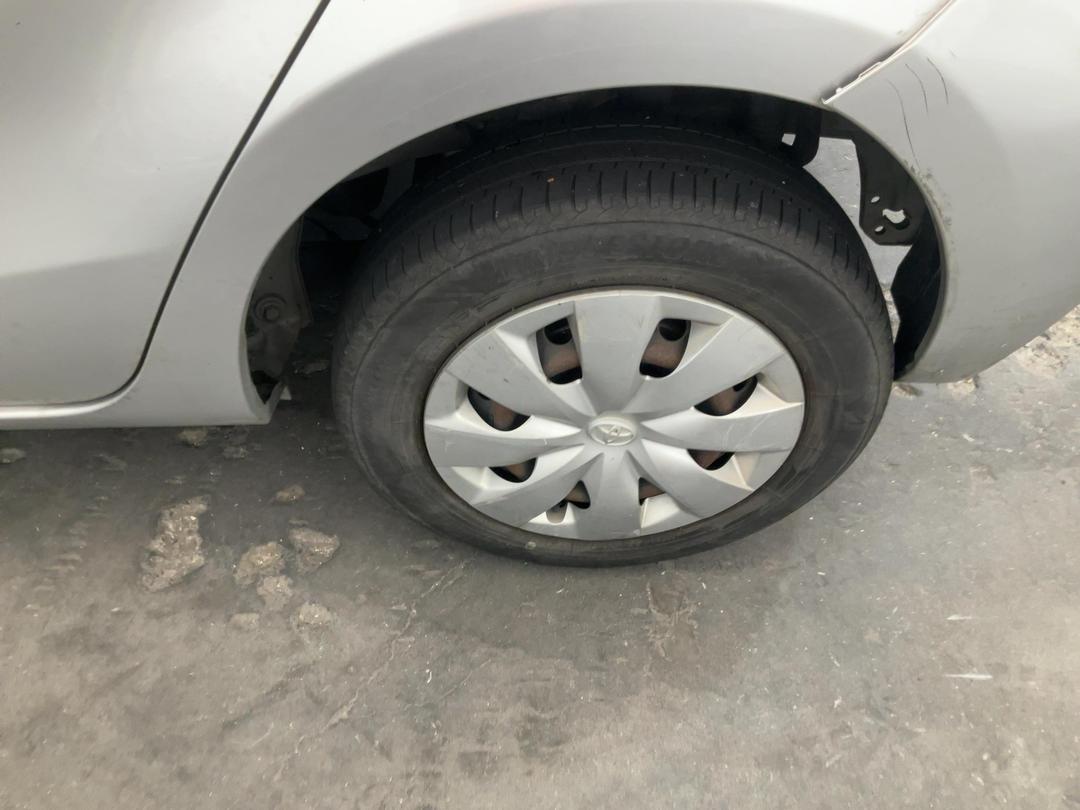 Photo '30' of Toyota Aqua