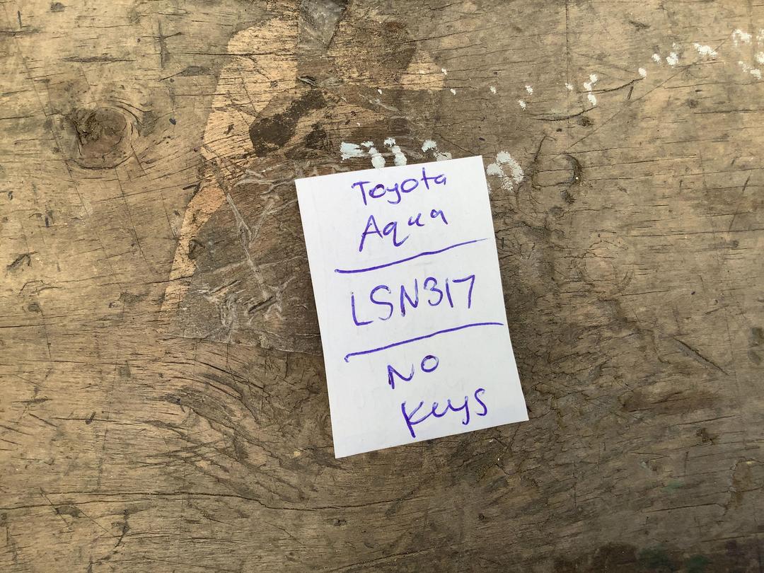 Photo '17' of Toyota Aqua