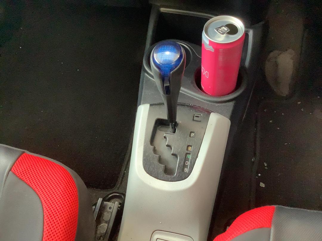 Photo '15' of Toyota Aqua