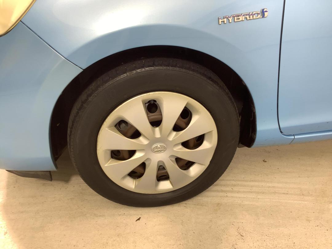 Photo '10' of Toyota Aqua