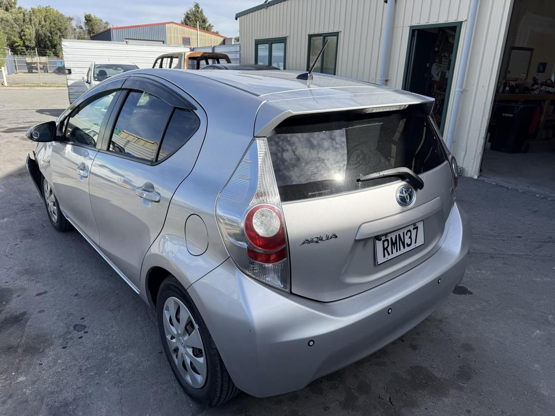 Photo '3' of Toyota Aqua