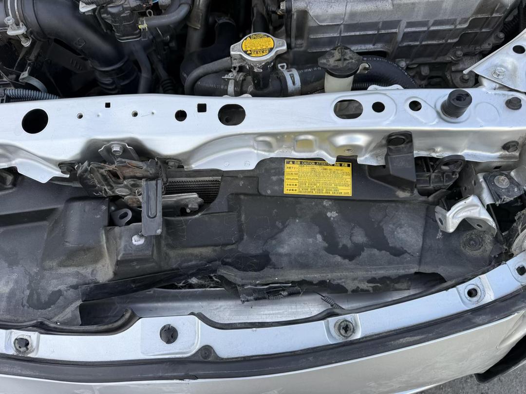 Photo '16' of Toyota Aqua