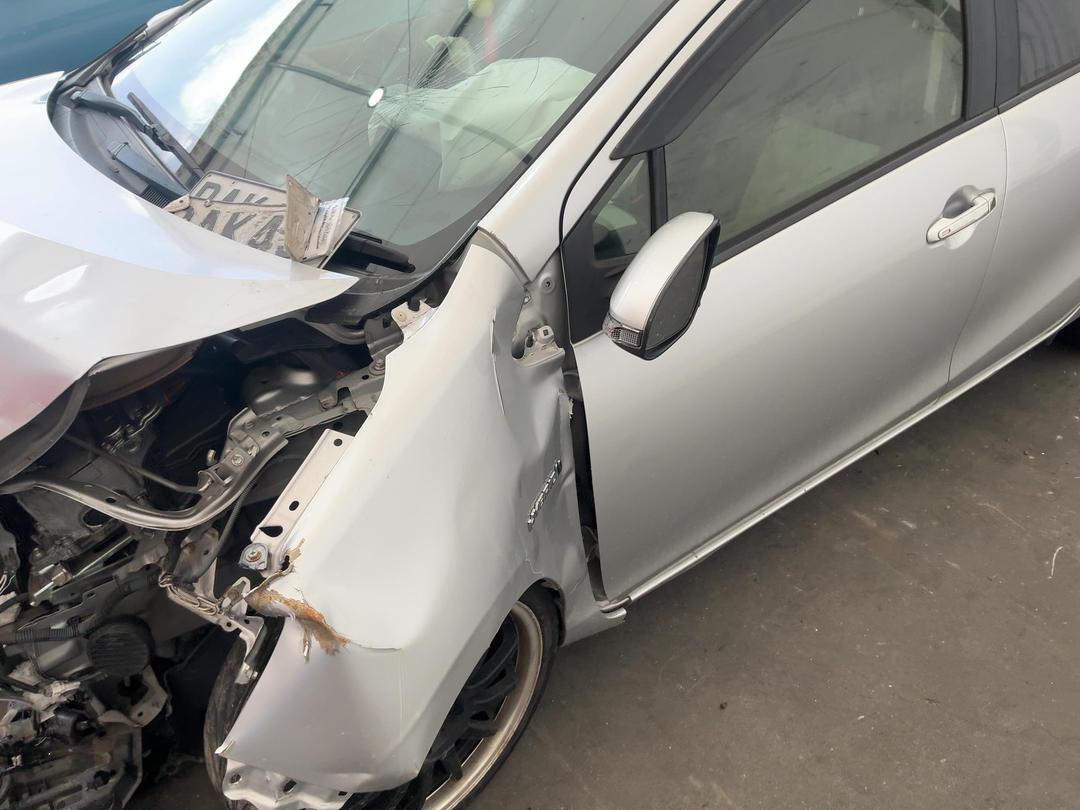 Photo '10' of Toyota Aqua Hybrid