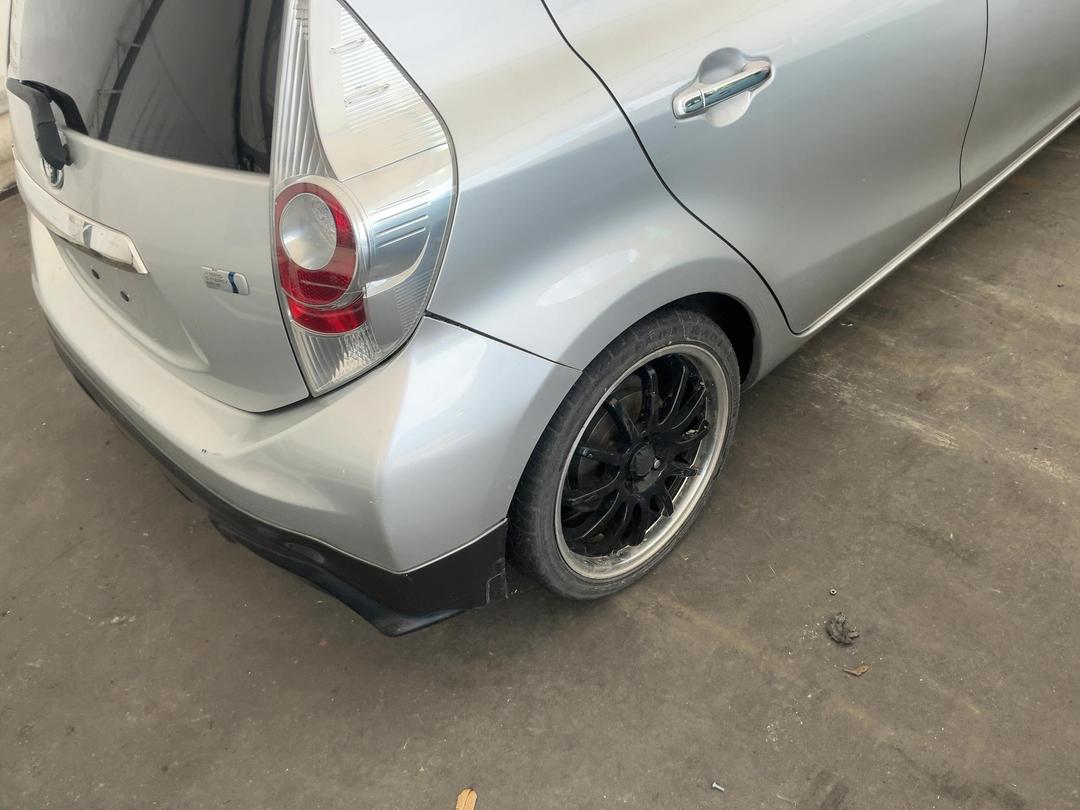 Photo '15' of Toyota Aqua Hybrid